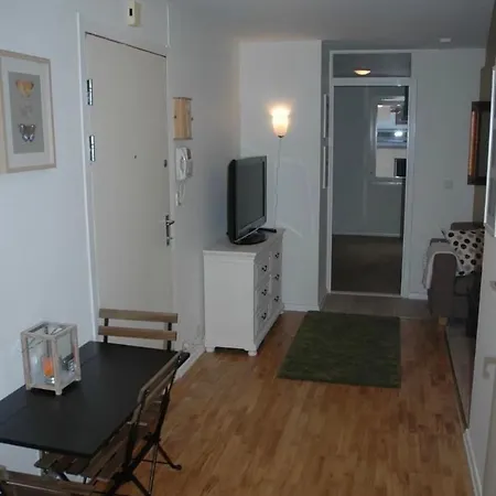 Spacious, 3br Apt! Lejlighed *